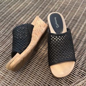 Barertraps slip on platform sandals